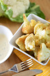 Foto: Frittierte Blumenkohlröschen mit Dillsauce Frittierte Blumenkohlröschen mit Dillsauce