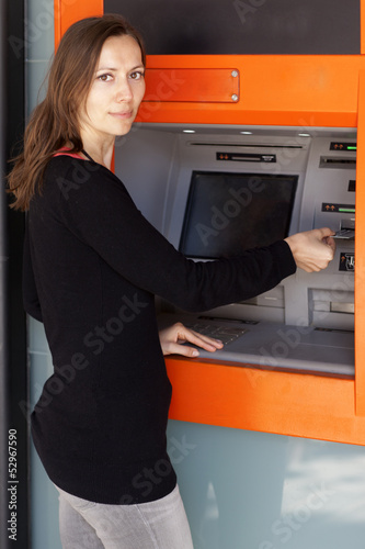 Photo: Karte einstecken am Geldautomat Karte einstecken am Geldautomat