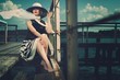 Foto: Beautiful woman wearing hat and white scarf Beautiful woman wearing hat and white scarf