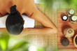 Foto: portrait of young beautiful woman in spa environment. portrait of young beautiful woman in spa environment.