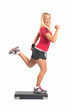 Frau auf Fitnessboard