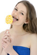 Freundliche Jugendliche lutscht Lolli