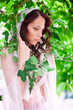 Foto: bride in garden bride in garden