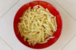 Plat de frites crues