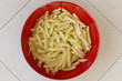 Plat de frites crues