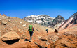 Foto: Hikers on their way to Aconcagua as seen in the background, Acon Hikers on their way to Aconcagua as seen in the background, Acon