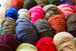 Schafwolle in verschiedenen Farben