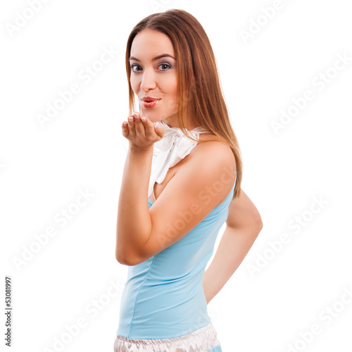 Photo: attraktive brünette junge Frau im Sommerkleid attraktive brünette junge Frau im Sommerkleid
