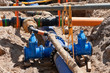 Foto: Gasrohre und Wasserrohre in einer Baugrube Gasrohre und Wasserrohre in einer Baugrube
