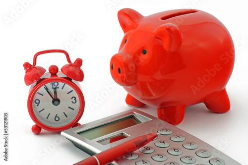 Illustration: sparschwein mit uhr sparschwein mit uhr
