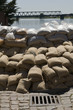 Sandsäcke vor Elbe