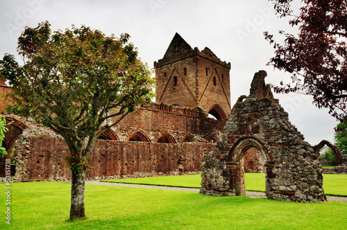 Photo: View of Sweetheart Abbey, Dumfries and Galloway View of Sweetheart Abbey, Dumfries and Galloway