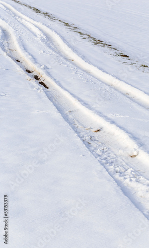 Photo: Fahrspuren im Winter Fahrspuren im Winter
