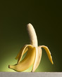 Foto: Bananas on green background Bananas on green background