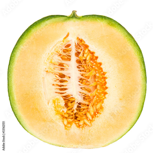 Photo: Halbe Melone stehend isoliert auf weißem Hintergrund Halbe Melone stehend isoliert auf weißem Hintergrund