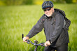 Foto: mountainbiker lacht mountainbiker lacht