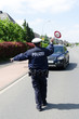 polizist stoppt raser