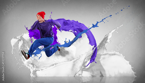 Photo: Modern style dancer Modern style dancer