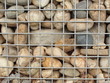 Gartenzaun mit Schottersteinen