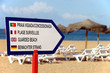 Foto: Beach with sign - guarded beach Beach with sign - guarded beach