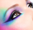 Foto: Woman eyes with beautiful fashion bright blue makeup Woman eyes with beautiful fashion bright blue makeup