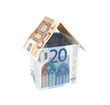 Foto: House made of Euro money isolated with clipping path House made of Euro money isolated with clipping path