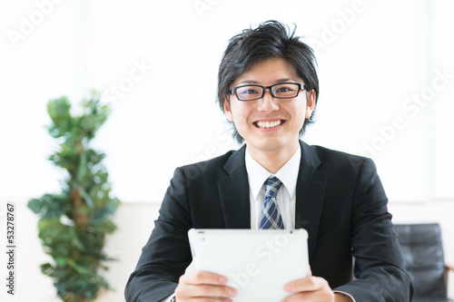 Photo: ビジネスマン タブレットコンピューター ビジネスマン タブレットコンピューター