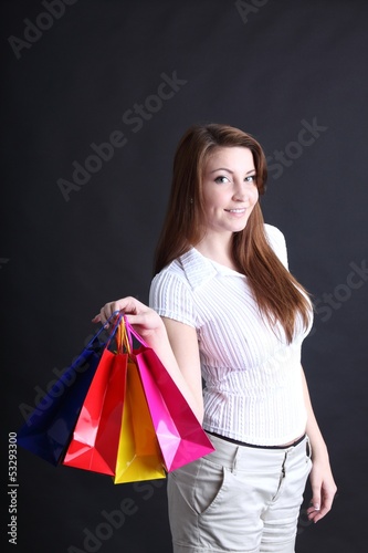Photo: shopping - Frau mit Einkaufstaschen shopping - Frau mit Einkaufstaschen