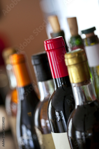 Photo: Bouteille, vin, foire aux vins, dégustation œnologie, alcool Bouteille, vin, foire aux vins, dégustation œnologie, alcool