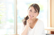 Photo: 笑顔の若い女性 笑顔の若い女性