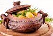 Foto: Appetizing potato in a pot with fennel of a fresh crop Appetizing potato in a pot with fennel of a fresh crop