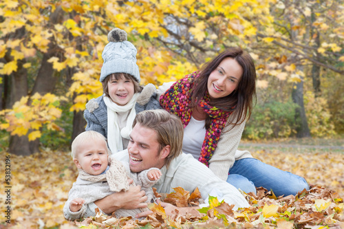 Photo: familie im herbst familie im herbst