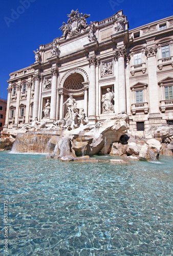 Photo: Trevi fountain Trevi fountain