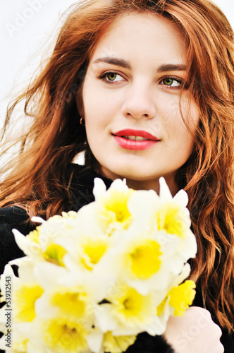 Photo: girl with daffodils girl with daffodils