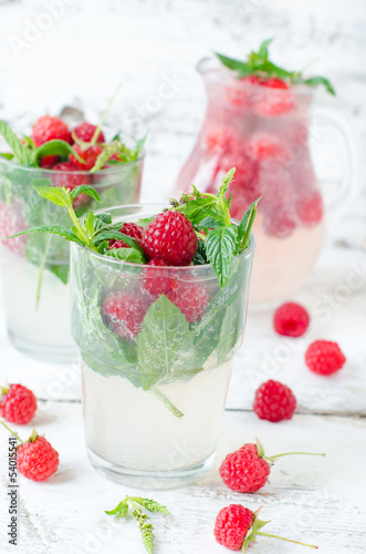 Photo: Lemonade with raspberry and mint Lemonade with raspberry and mint