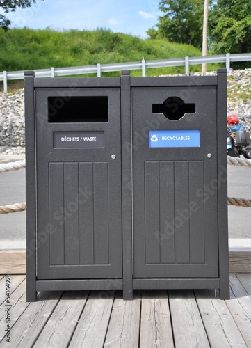 Photo: Waste bin Waste bin