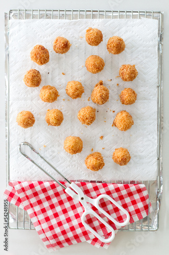 Photo: Fritters overhead Fritters overhead