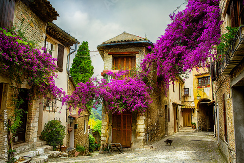 art beautiful old town of Provence
