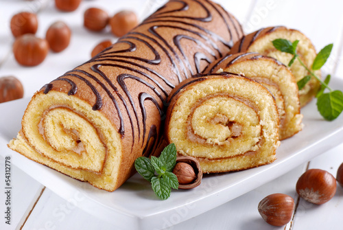 Photo: roll dolce farcito alla nocciola roll dolce farcito alla nocciola