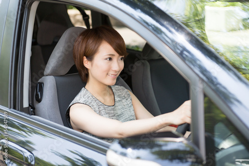Photo: 車に乗る女性 ビジネス 車に乗る女性 ビジネス