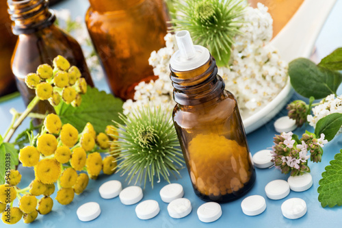 Photo: Medizin - Kräuter - Globuli Medizin - Kräuter - Globuli