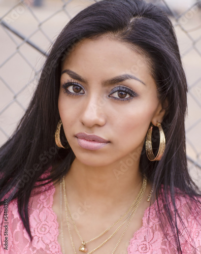 Photo: Beautiful young woman Beautiful young woman
