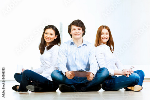 Photo: Three students smiling Three students smiling