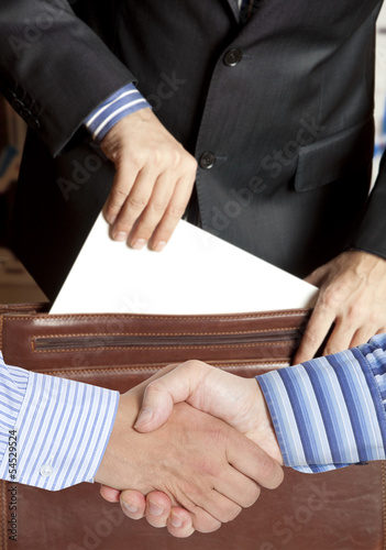 Photo: Settlement agreement Settlement agreement