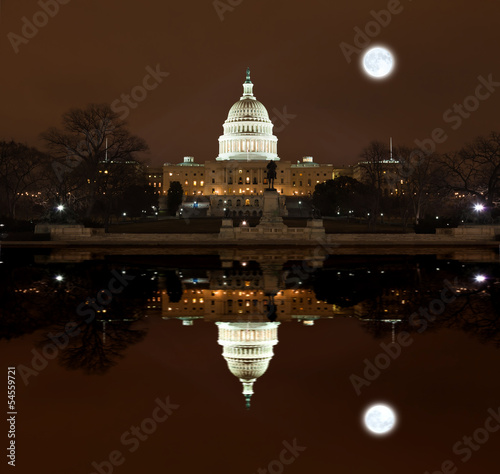 Photo: United States Capitol Building at night United States Capitol Building at night