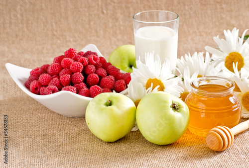 Photo: Honey with apples, raspberries and milk Honey with apples, raspberries and milk