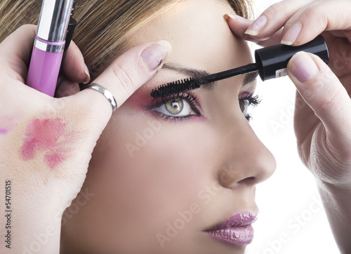Photo: Preparazione del trucco Preparazione del trucco