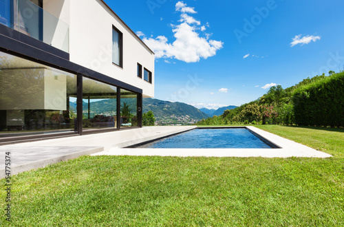 Photo: Modern villa , outdoor, view from garden Modern villa , outdoor, view from garden