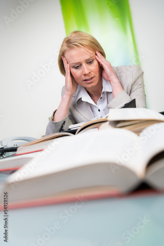Photo: lehrerin leidet an burnout lehrerin leidet an burnout