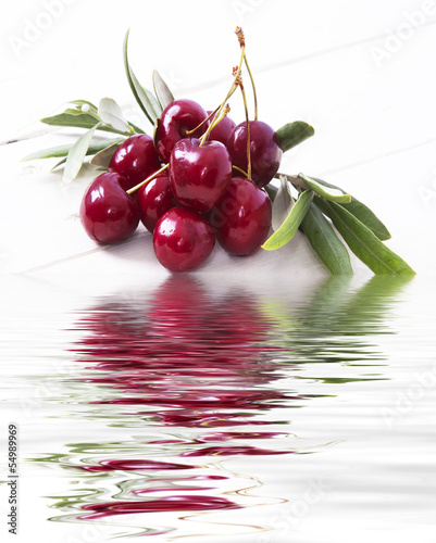 Photo: cerezas con reflejo cerezas con reflejo
